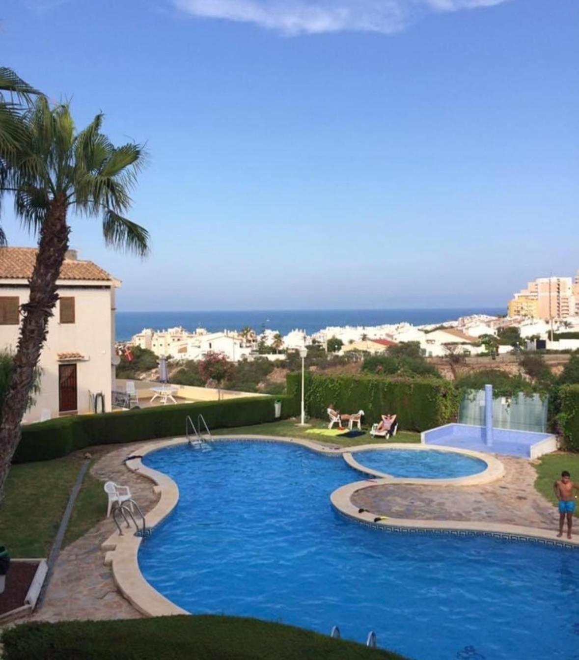 Rising Sun Bungalow Torrevieja Exterior photo